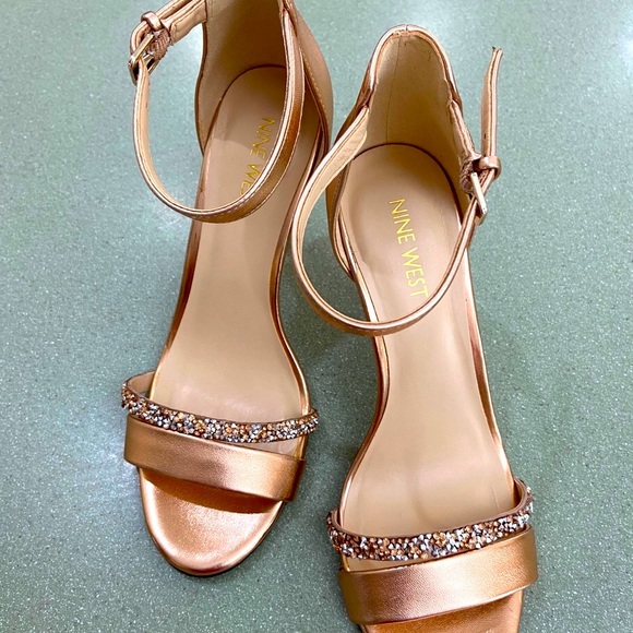 Nine West rose gold strappy stiletto sandals - Picture 3 of 10
